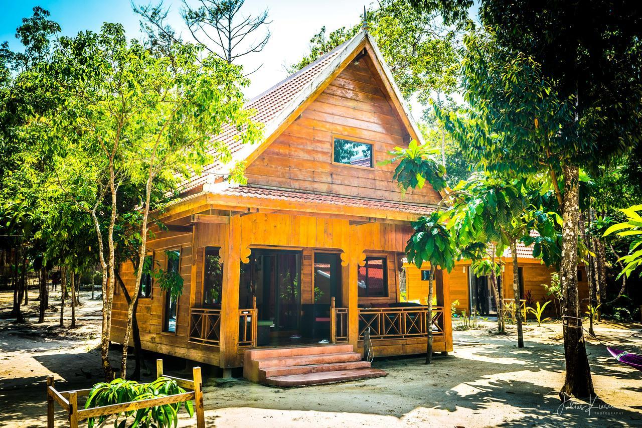 Sol Beach Resort Koh Rong Sanloem Exterior photo